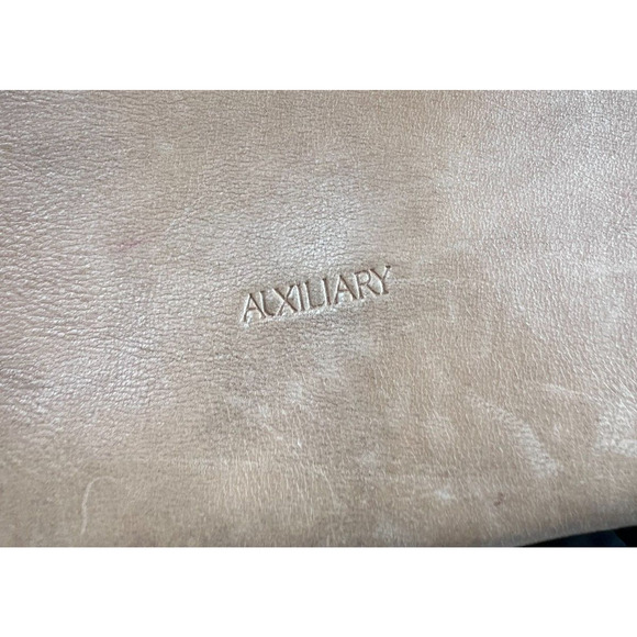 Aritzia Auxiliary Tan Leather Bag - Picture 3 of 5